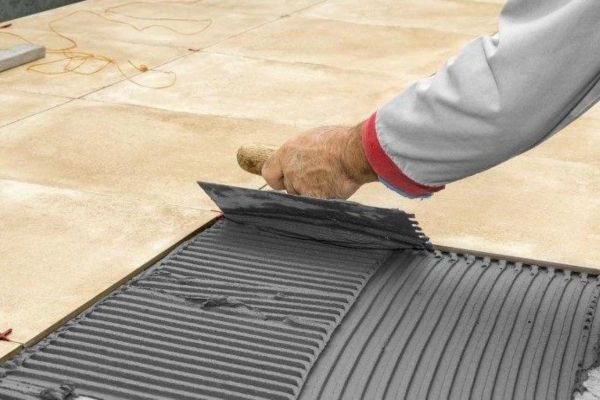 Tile Fixing Contractors in Dubai