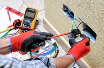 24/7 Emergency Electrical Services