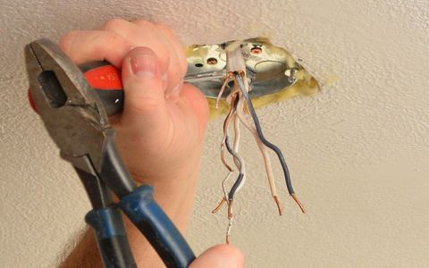Light Fixture Installation in Dubai